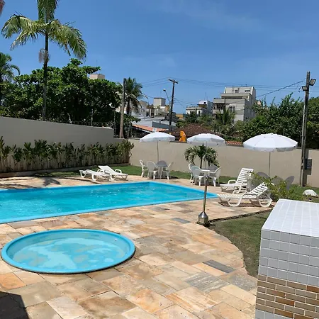 Studio num 10 - Proximo a praia da Enseada com piscina!-3